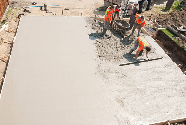 Best Commercial Concrete Contractor  in Sharon, WI